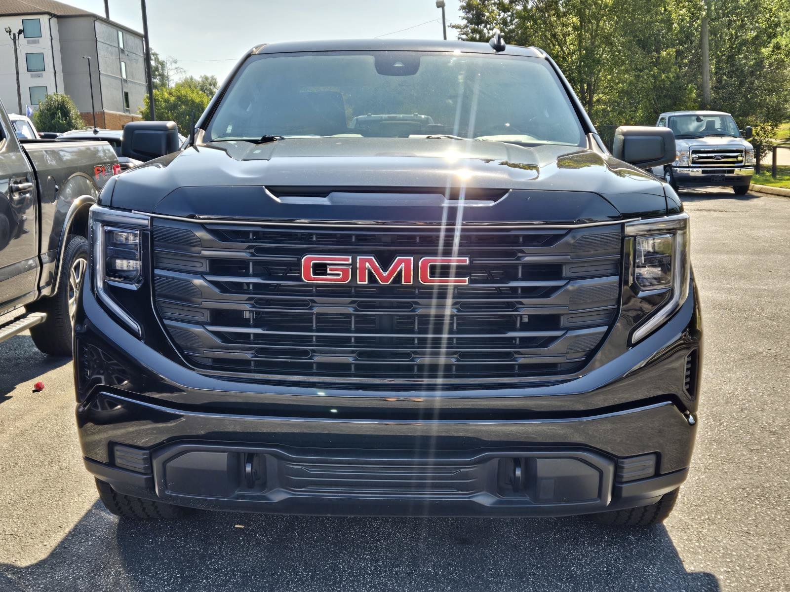 gmc sierra 1500 2024 1GTUUAEDXRZ144543 image gmc sierra 1500 2024 1GTUUAEDXRZ144543 image
